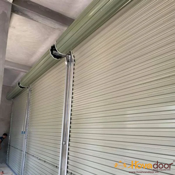 CỬA TẤM LIỀN 
